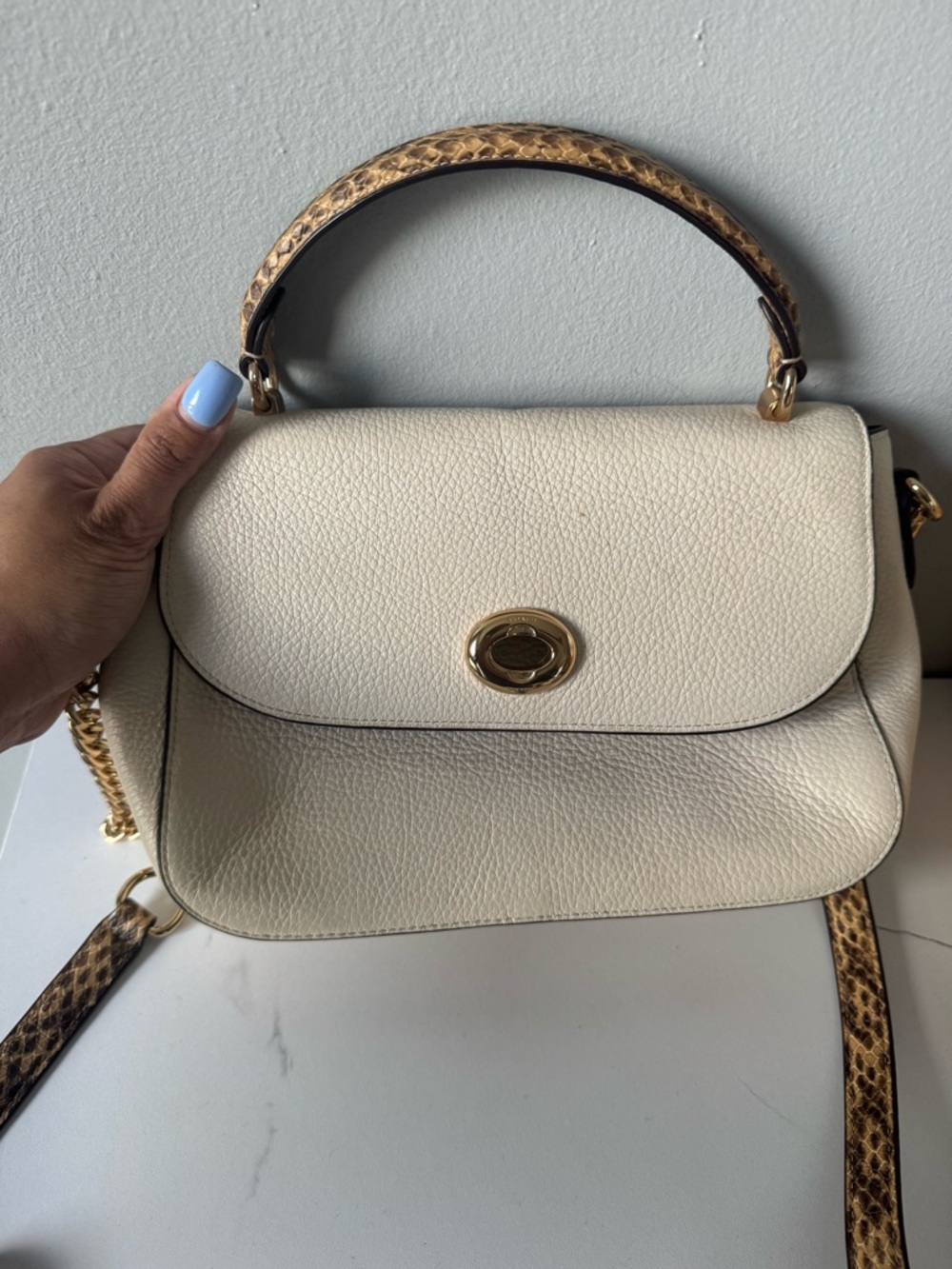 Coach Cream Leather Shoulder Bag with Gold Hardware and Snake-Print Trim - Picture 5 of 5